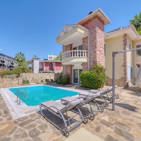 Dreamhome Vilă *